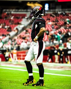 Image post by @coolestcollegefootballuniforms on Instagram