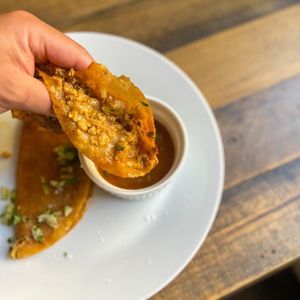 Image post by @eatcoyotas on Instagram