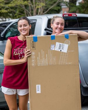 Image post by @elonwlax on Instagram
