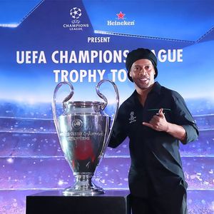 Image post by @ronaldinho on Instagram