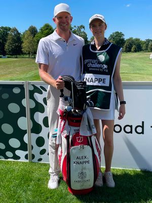 Image post by @alexknappegolf on Instagram