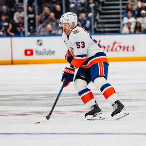 Image post by @nyislanders on Instagram