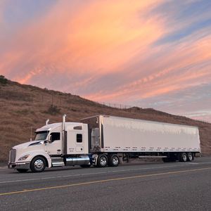 Image post by @inlandkenworthus on Instagram