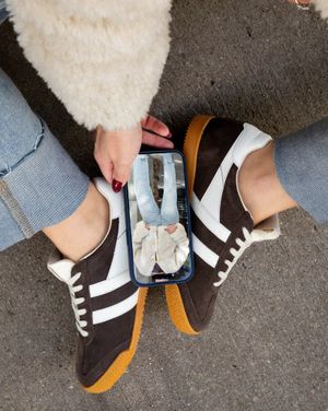 Image post by @threadsdowntown on Instagram
