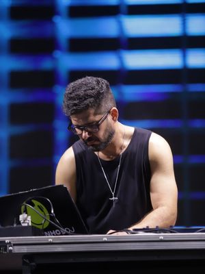Image post by @carlinhosdj on Instagram