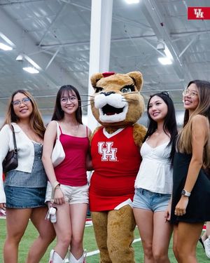 Image post by @houstoncougars on Instagram
