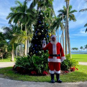 Image post by @deeringestate on Instagram