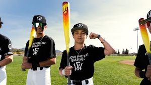 Video post by @eastonbaseballsoftball on YouTube