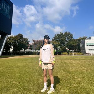 Image post by @mina_world_ on Instagram