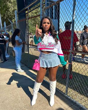 Image post by @womenofaka on Instagram