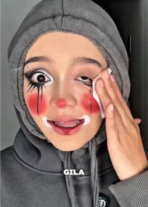 Video post by @hellodhani on TikTok
