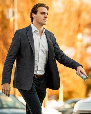 Image post by @BentleyHockey on Twitter