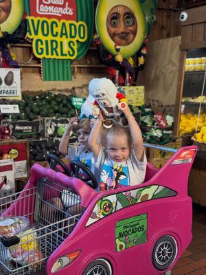 Image post by @stewleonards on Instagram