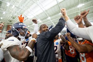 Image post by @Broncos on Twitter