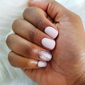 Image post by @impresslashes on Instagram