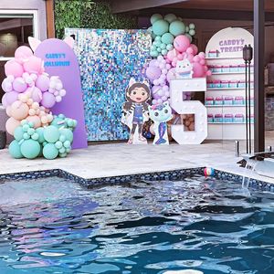 Image post by @Heather's Balloon Boutique & Decor on Facebook