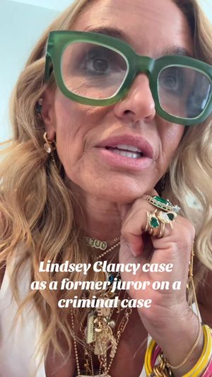 Video post by @shop.with.caroline on TikTok