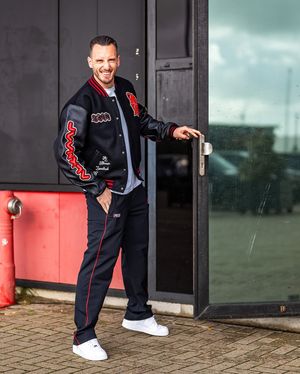 Image post by @azalkmaar on Instagram