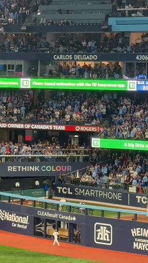 Video post by @theScore on Facebook