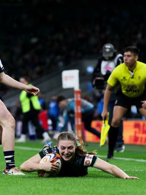 Image post by @salesharkswomen on Instagram