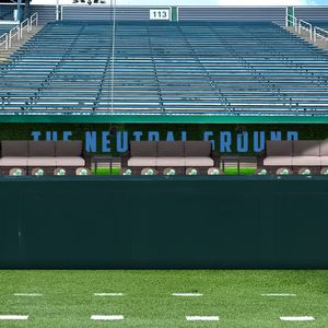 Image post by @greenwavefb on Instagram