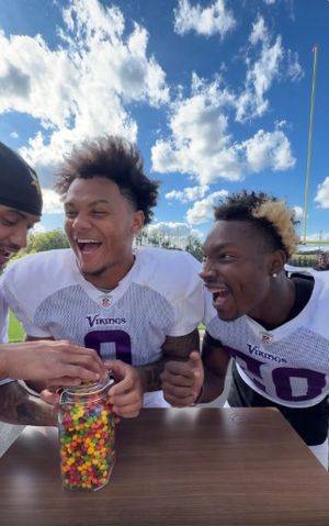 Video post by @minnesotavikings on Facebook