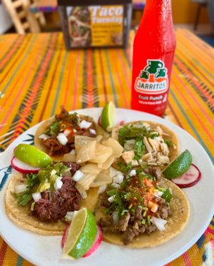 Image post by @taqueria_elgrullense on Instagram