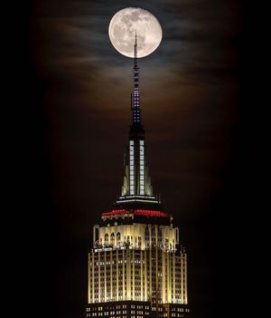 Image post by @empirestatebldg on Instagram