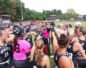 Image post by @gonufhockey on Instagram