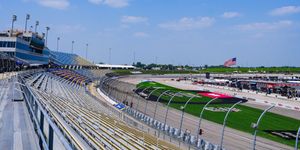 Image post by @iowaspeedway on Twitter