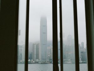 Image post by @selenaxsun on Instagram