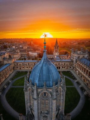 Image post by @oxford_uni on Instagram