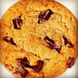 Image post by @insomniacookies on Instagram
