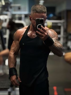 Image post by @theofficialjefflevasseur on Instagram