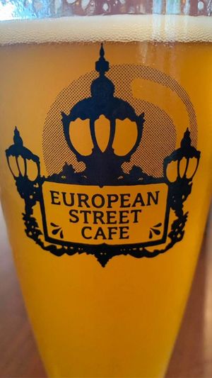 Video post by @estreetcafe on Facebook