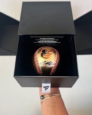 Image post by @gamedaylegends on Instagram