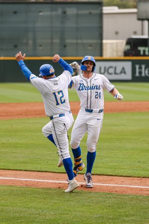 Image post by @UCLABaseball on Twitter