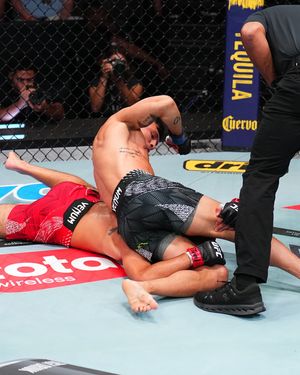 Image post by @ufcespanol on Instagram