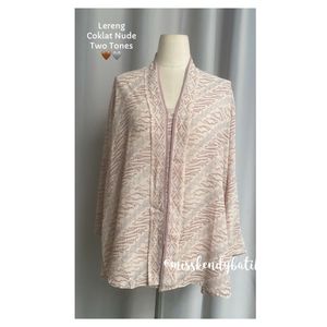 Image post by @misskendybatik on Instagram