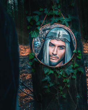 Image post by @alexalayek on Instagram