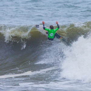 Image post by @wsl.qs on Instagram