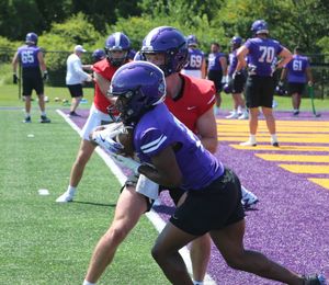Image post by @uniathletics on Instagram