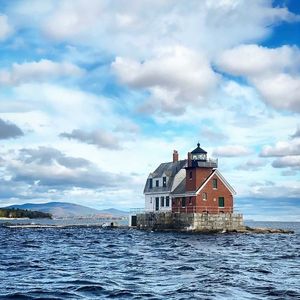 Image post by @themainemag on Instagram