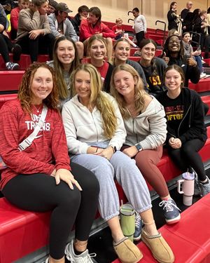 Image post by @umsl on Instagram