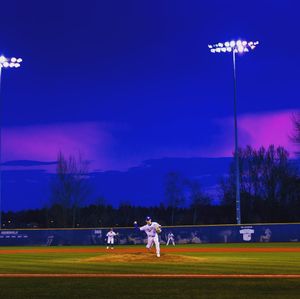 Image post by @uw_baseball on Instagram