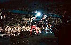 Image post by @sum41 on Instagram
