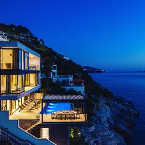 Image post by @christiesrealestate on Instagram