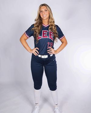 Image post by @leeusoftball on Instagram