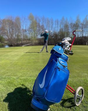 Image post by @alexknappegolf on Instagram