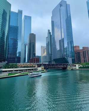 Image post by @exploreschicago on Instagram